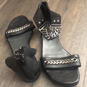 Stuart Weitzman ankle chain link gladiator sandals with zipper back!